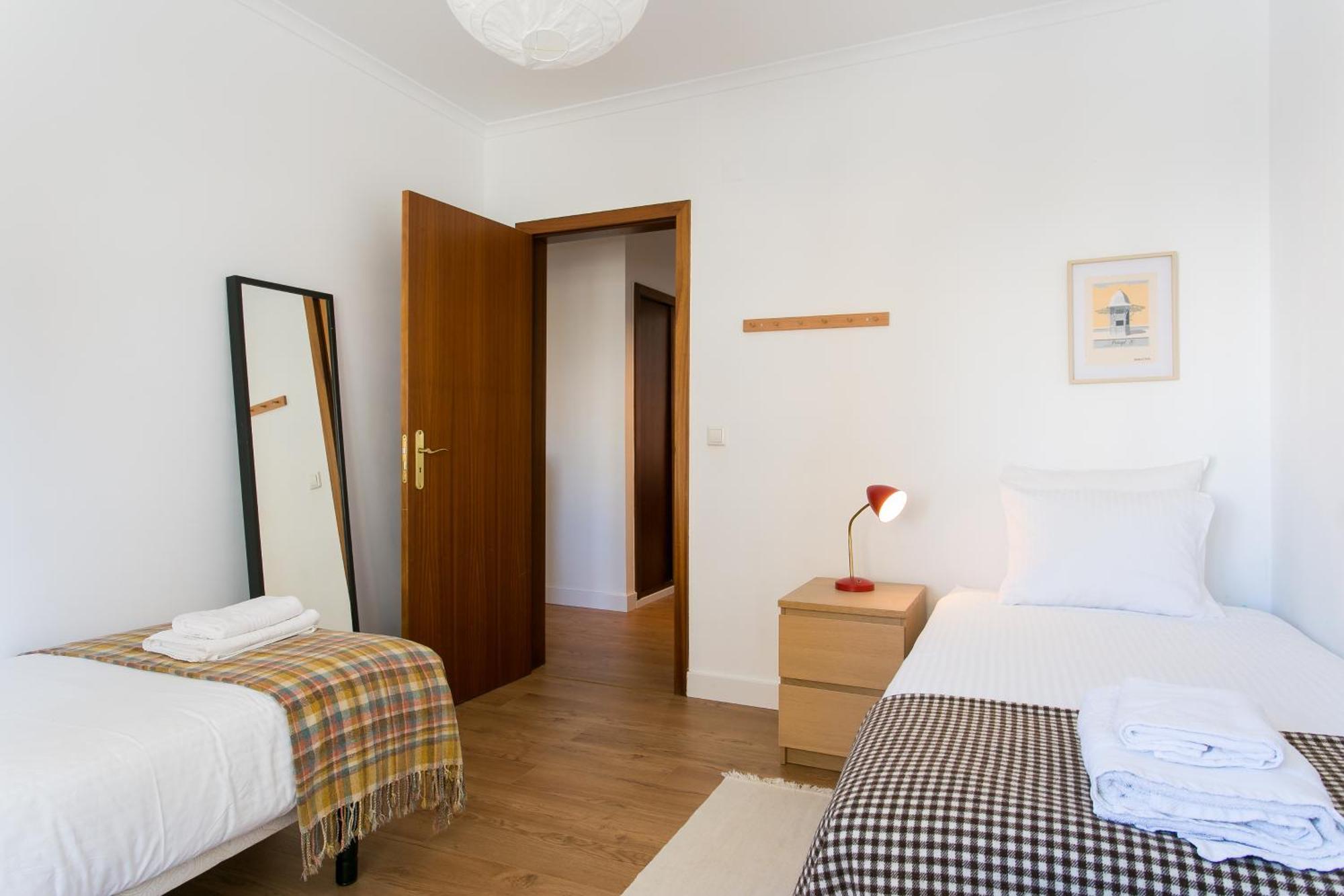 Apartamento Central E Confortavel Junto Ao Bairro Da Graca Lisboa 外观 照片